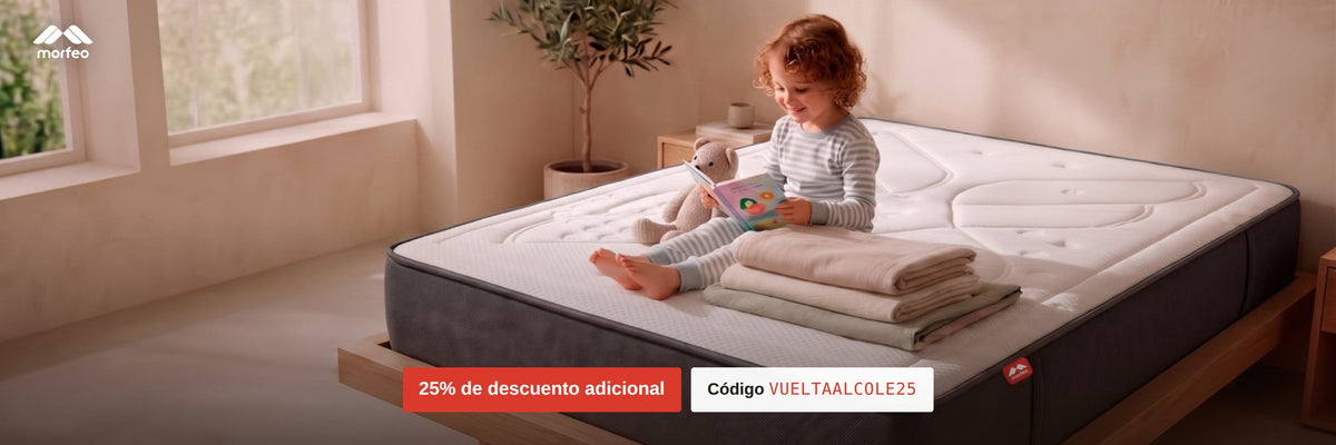 Campaña Back to School Morfeo — niño leyendo sobre un colchón Morfeo