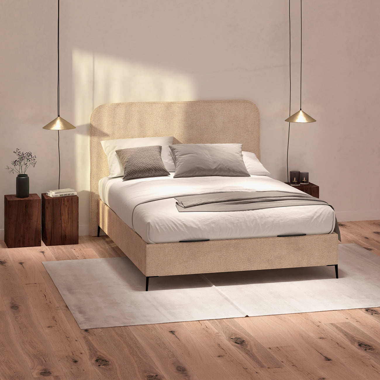 Canapé Saona color beige de Morfeo en dormitorio luminoso con textiles en tonos neutros.