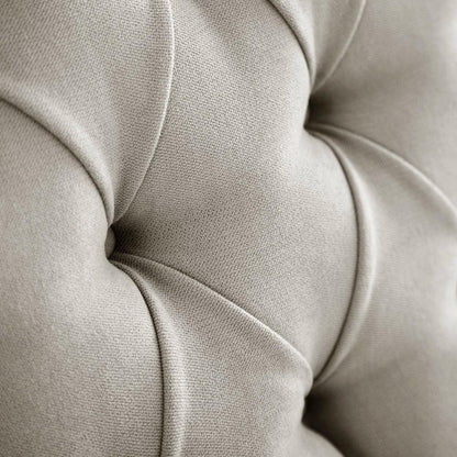 Detalle del tapizado capitoné del cabecero Capy color gris de Morfeo.