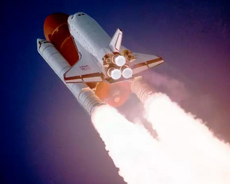 Dream trip, today's destination: The Moon, Mars, or Earth